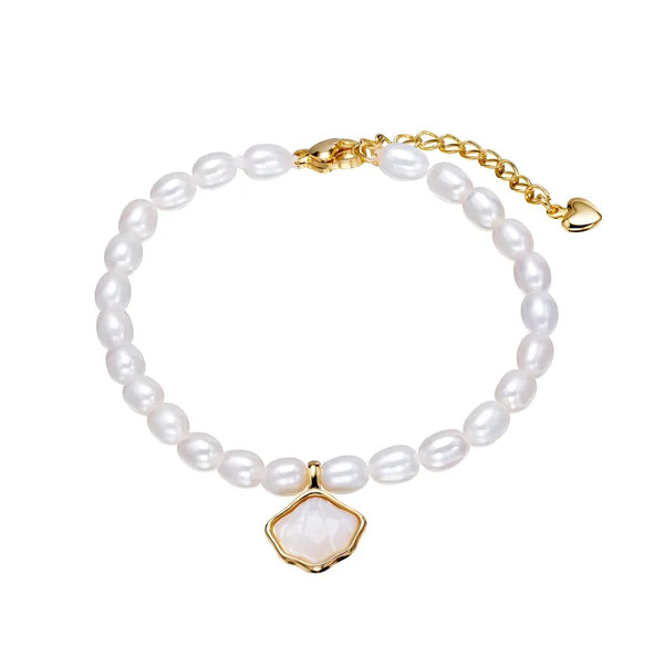 OSM Pearl & Shell Bracelet with Gold Clasp & Chain